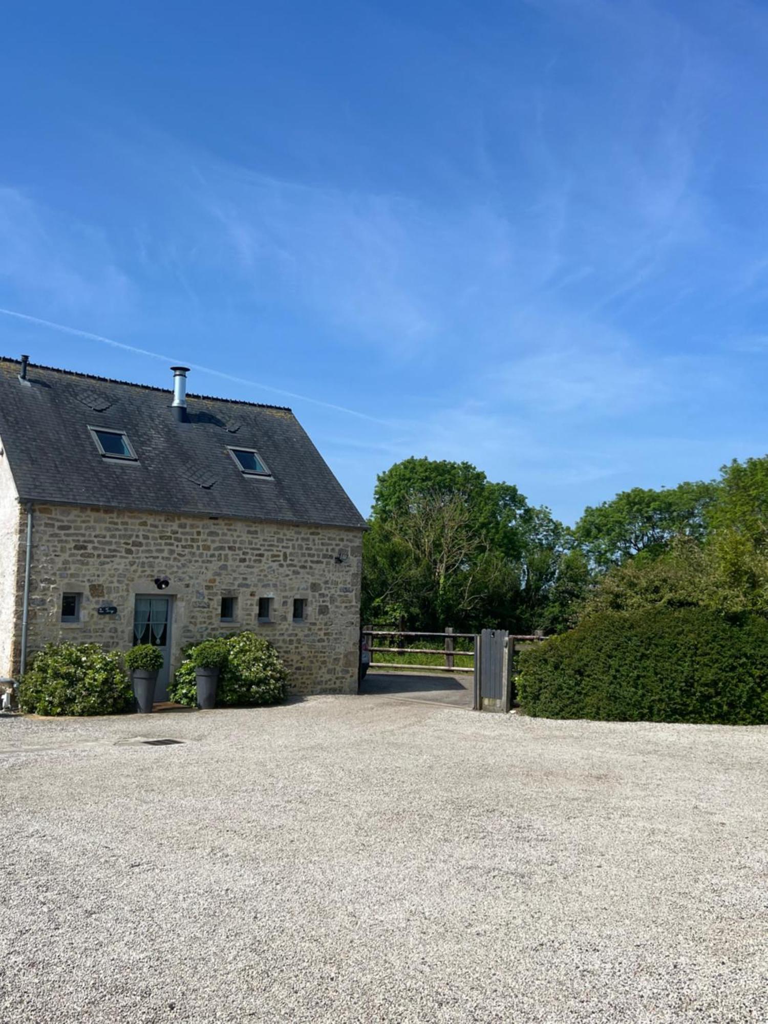Vila La Forge, Gite Familial,A Sainte Mere Eglise Exteriér fotografie